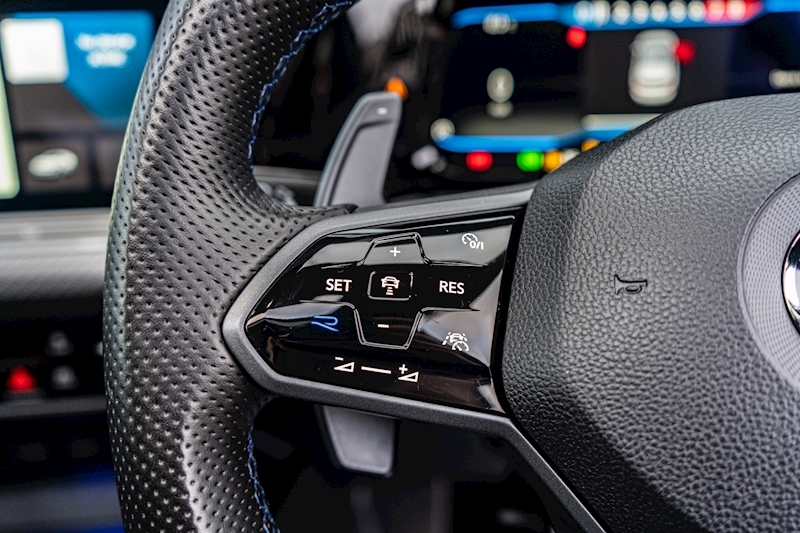 Volkswagen 2.0 TSI R Hatchback 5dr Petrol DSG 4Motion (s/s) (320 ps)