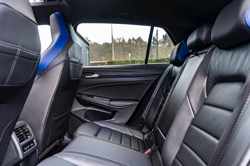 Volkswagen 2.0 TSI R Hatchback 5dr Petrol DSG 4Motion (s/s) (320 ps)