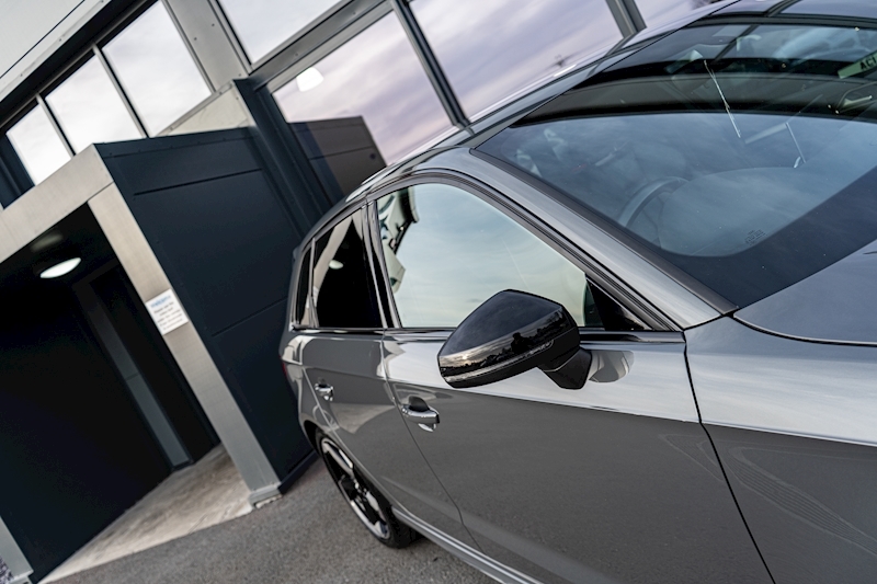 Audi 2.0 TFSI Black Edition Sportback 5dr Petrol S Tronic quattro (s/s) (310 ps)