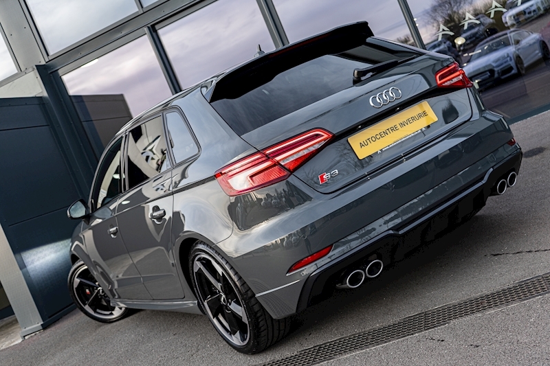 Audi 2.0 TFSI Black Edition Sportback 5dr Petrol S Tronic quattro (s/s) (310 ps)