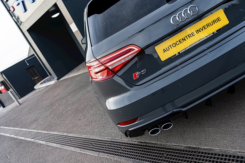 Audi 2.0 TFSI Black Edition Sportback 5dr Petrol S Tronic quattro (s/s) (310 ps)