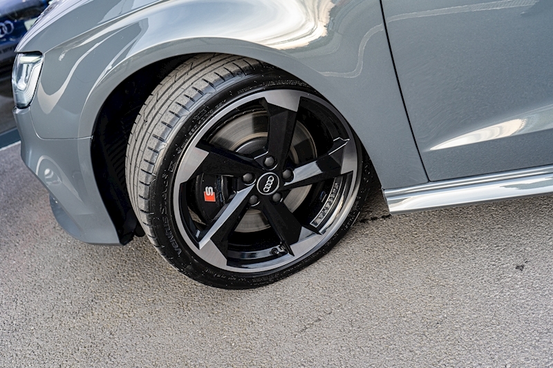 Audi 2.0 TFSI Black Edition Sportback 5dr Petrol S Tronic quattro (s/s) (310 ps)