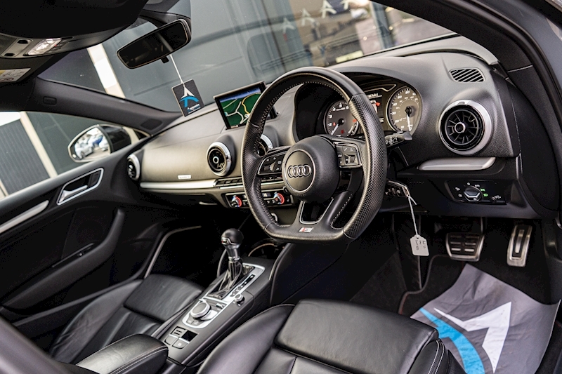 Audi 2.0 TFSI Black Edition Sportback 5dr Petrol S Tronic quattro (s/s) (310 ps)