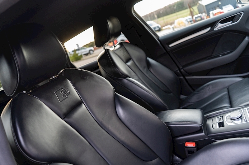 Audi 2.0 TFSI Black Edition Sportback 5dr Petrol S Tronic quattro (s/s) (310 ps)