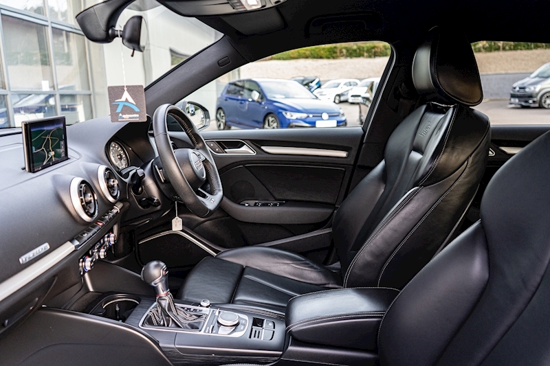 Audi 2.0 TFSI Black Edition Sportback 5dr Petrol S Tronic quattro (s/s) (310 ps)