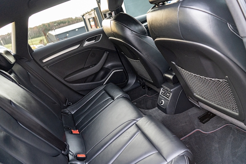 Audi 2.0 TFSI Black Edition Sportback 5dr Petrol S Tronic quattro (s/s) (310 ps)