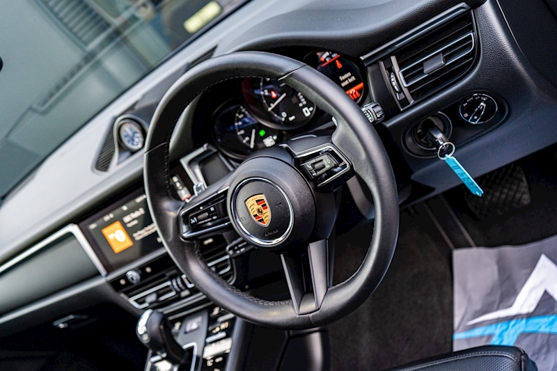 Porsche Macan 2.0T Estate 2000 PDK Petrol