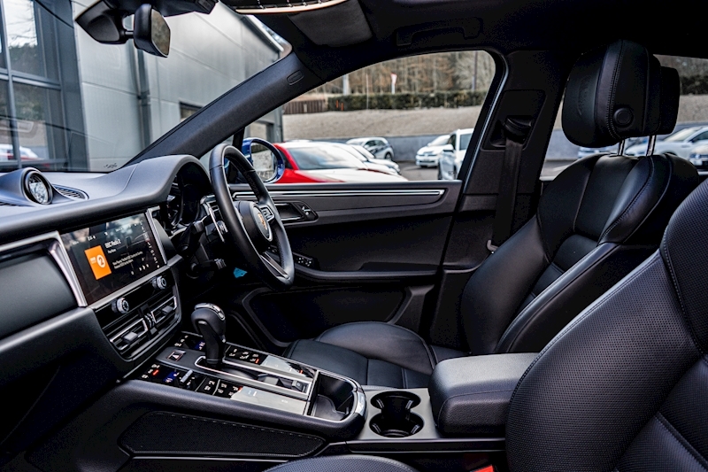 Porsche Macan 2.0T Estate 2000 PDK Petrol