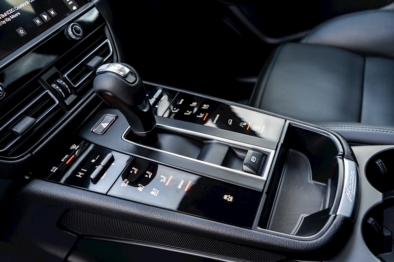 Porsche Macan 2.0T Estate 2000 PDK Petrol