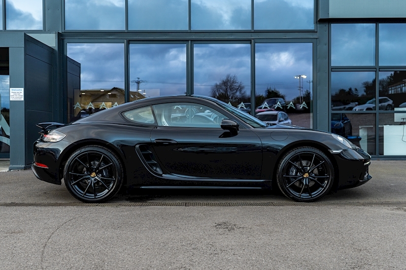 Porsche 2.0T Coupe 2dr Petrol PDK Euro 6 (s/s) (300 ps)