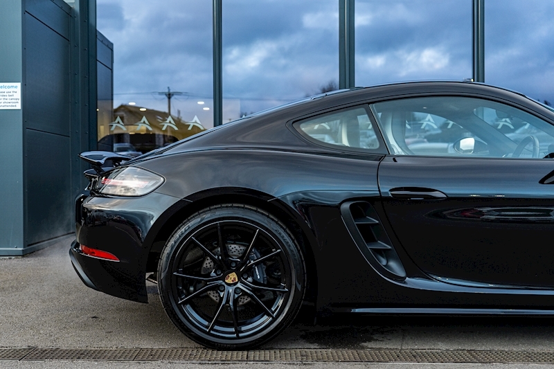 Porsche 2.0T Coupe 2dr Petrol PDK Euro 6 (s/s) (300 ps)