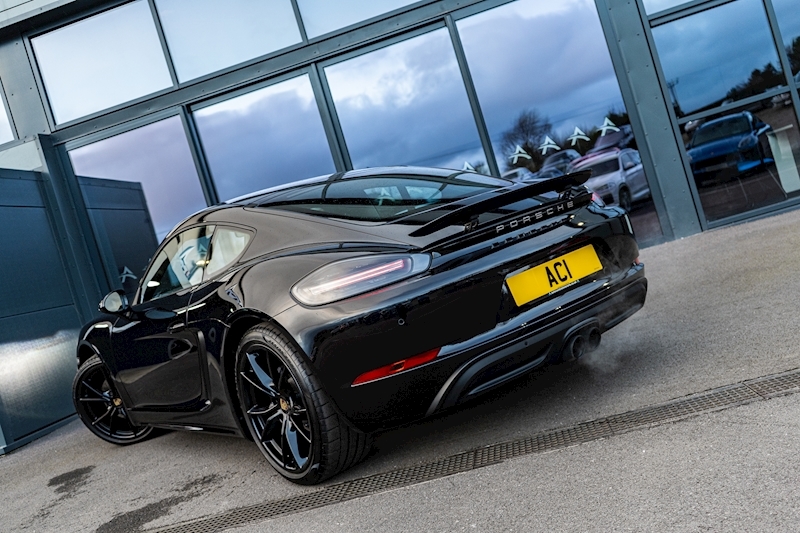 Porsche 2.0T Coupe 2dr Petrol PDK Euro 6 (s/s) (300 ps)