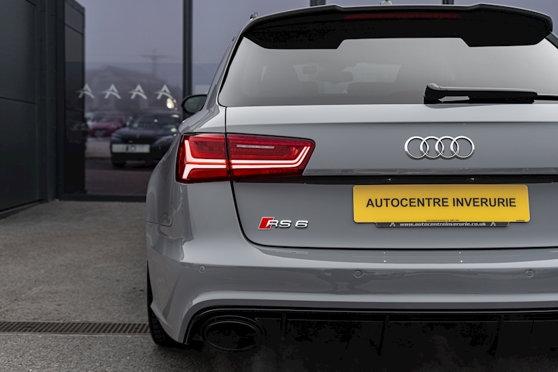 Audi 4.0 TFSI V8 Performance Estate 5dr Petrol Tiptronic quattro Euro 6 (s/s) (605 ps)