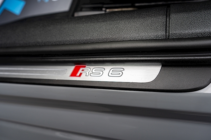 Audi 4.0 TFSI V8 Performance Estate 5dr Petrol Tiptronic quattro Euro 6 (s/s) (605 ps)