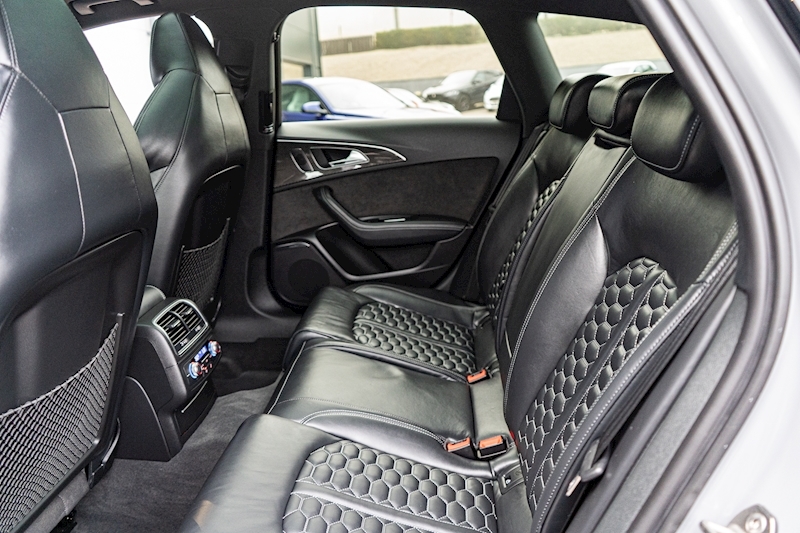 Audi 4.0 TFSI V8 Performance Estate 5dr Petrol Tiptronic quattro Euro 6 (s/s) (605 ps)