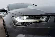 Audi 4.0 TFSI V8 Performance Estate 5dr Petrol Tiptronic quattro Euro 6 (s/s) (605 ps)