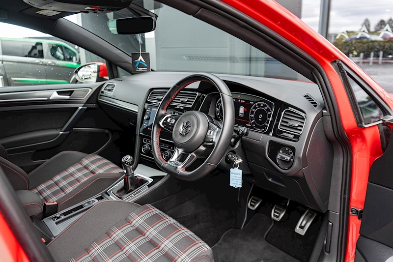 Volkswagen 2.0 TSI GTI Performance Hatchback 5dr Petrol Euro 6 (s/s) (245 ps)