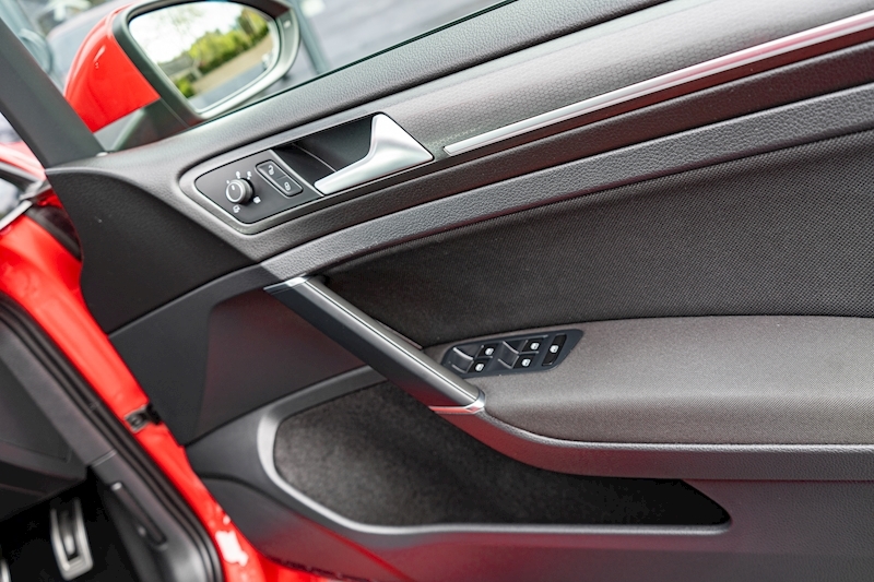 Volkswagen 2.0 TSI GTI Performance Hatchback 5dr Petrol Euro 6 (s/s) (245 ps)