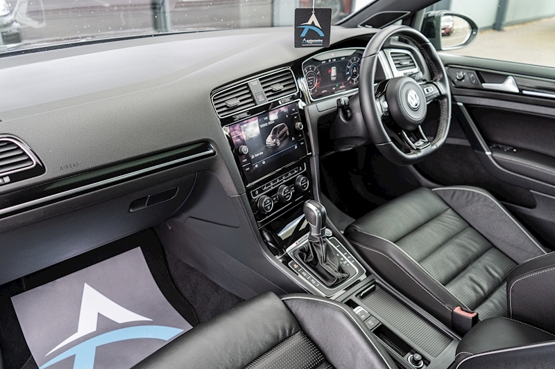 Volkswagen 2.0 TSI BlueMotion Tech R Hatchback 5dr Petrol DSG 4Motion Euro 6 (s/s) (310 ps)