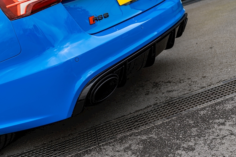 Audi 4.0 TFSI V8 Performance Estate 5dr Petrol Tiptronic quattro Euro 6 (s/s) (605 ps)