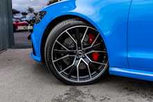 Audi 4.0 TFSI V8 Performance Estate 5dr Petrol Tiptronic quattro Euro 6 (s/s) (605 ps)