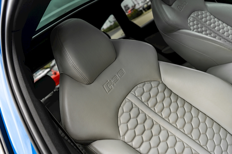 Audi 4.0 TFSI V8 Performance Estate 5dr Petrol Tiptronic quattro Euro 6 (s/s) (605 ps)