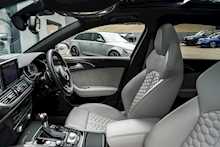 Audi 4.0 TFSI V8 Performance Estate 5dr Petrol Tiptronic quattro Euro 6 (s/s) (605 ps)