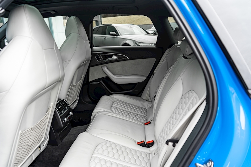 Audi 4.0 TFSI V8 Performance Estate 5dr Petrol Tiptronic quattro Euro 6 (s/s) (605 ps)