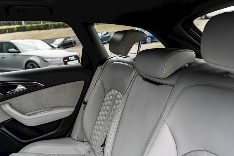 Audi 4.0 TFSI V8 Performance Estate 5dr Petrol Tiptronic quattro Euro 6 (s/s) (605 ps)