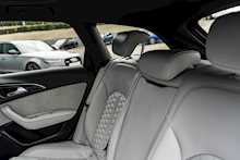 Audi 4.0 TFSI V8 Performance Estate 5dr Petrol Tiptronic quattro Euro 6 (s/s) (605 ps)