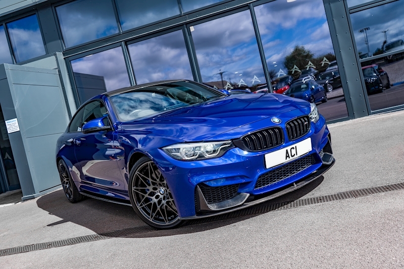 BMW M4 BiTurbo Competition - U3456