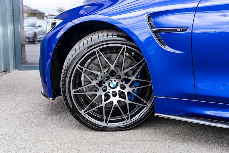 BMW M4 BiTurbo Competition - U3456