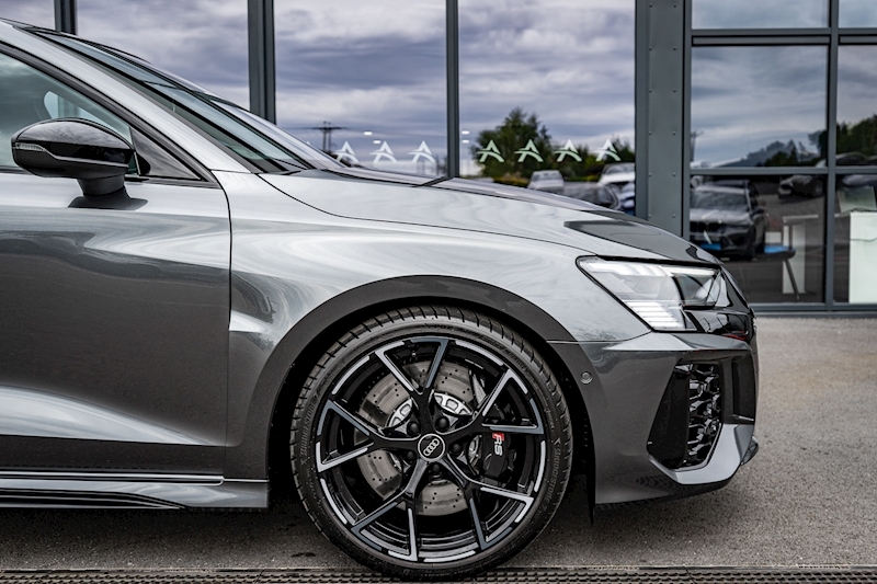 Audi 2.5 TFSI Vorsprung Sportback 5dr Petrol S Tronic quattro Euro 6 (s/s) (400 ps)