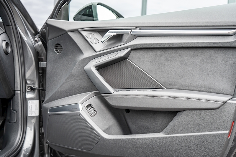 Audi 2.5 TFSI Vorsprung Sportback 5dr Petrol S Tronic quattro Euro 6 (s/s) (400 ps)