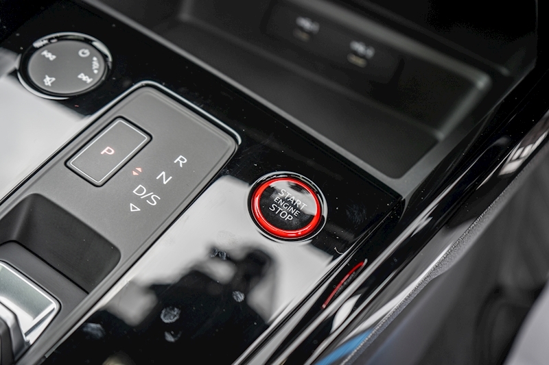 Audi 2.5 TFSI Vorsprung Sportback 5dr Petrol S Tronic quattro Euro 6 (s/s) (400 ps)