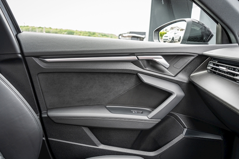 Audi 2.5 TFSI Vorsprung Sportback 5dr Petrol S Tronic quattro Euro 6 (s/s) (400 ps)