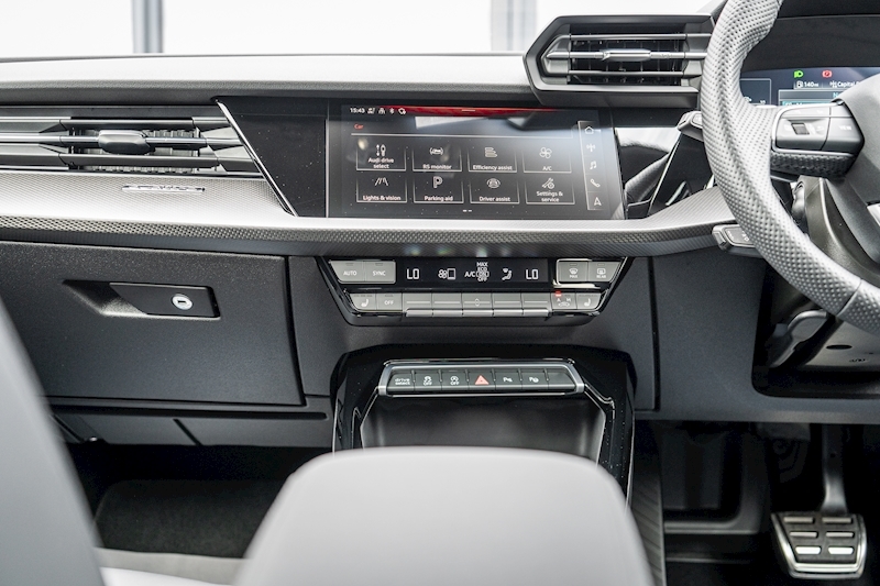 Audi 2.5 TFSI Vorsprung Sportback 5dr Petrol S Tronic quattro Euro 6 (s/s) (400 ps)