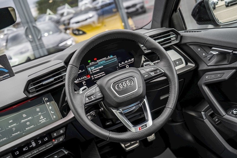 Audi 2.5 TFSI Vorsprung Sportback 5dr Petrol S Tronic quattro Euro 6 (s/s) (400 ps)