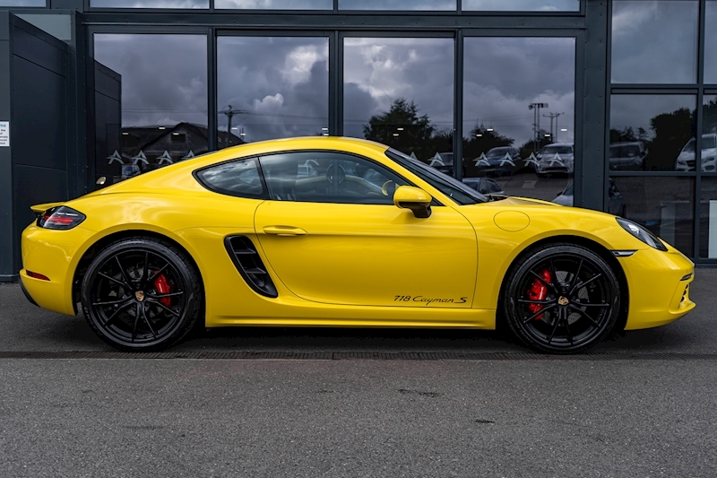 Porsche 2.5T S Coupe 2dr Petrol PDK Euro 6 (s/s) (350 ps)