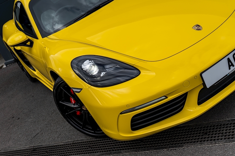 Porsche 2.5T S Coupe 2dr Petrol PDK Euro 6 (s/s) (350 ps)