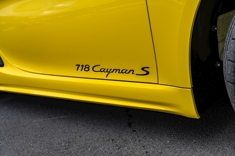 Porsche 2.5T S Coupe 2dr Petrol PDK Euro 6 (s/s) (350 ps)