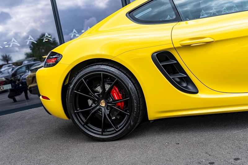 Porsche 2.5T S Coupe 2dr Petrol PDK Euro 6 (s/s) (350 ps)