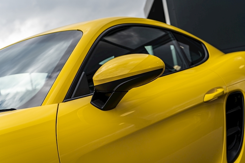 Porsche 2.5T S Coupe 2dr Petrol PDK Euro 6 (s/s) (350 ps)