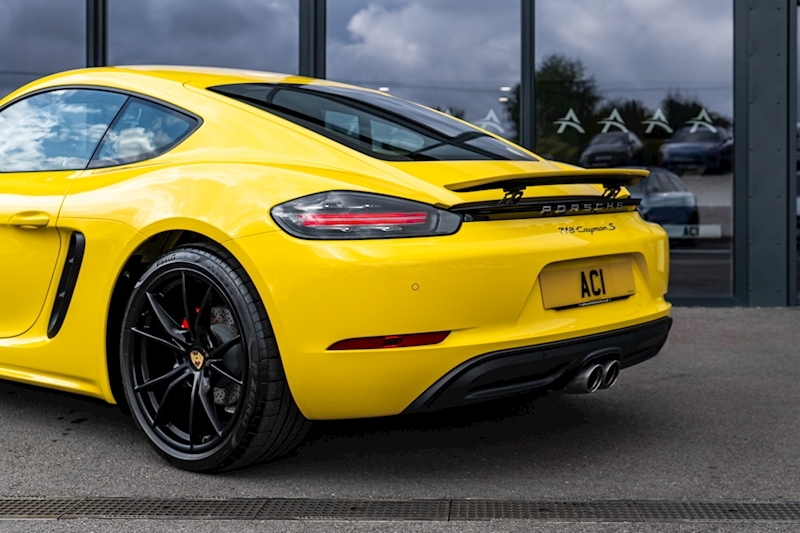 Porsche 2.5T S Coupe 2dr Petrol PDK Euro 6 (s/s) (350 ps)