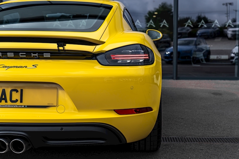 Porsche 2.5T S Coupe 2dr Petrol PDK Euro 6 (s/s) (350 ps)