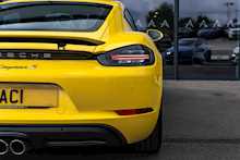 Porsche 2.5T S Coupe 2dr Petrol PDK Euro 6 (s/s) (350 ps)