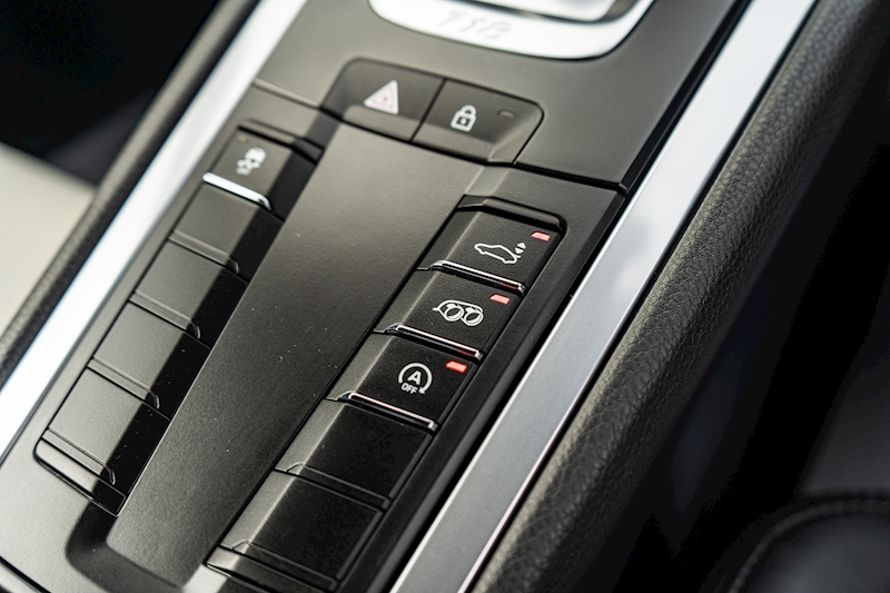 Porsche 2.5T S Coupe 2dr Petrol PDK Euro 6 (s/s) (350 ps)