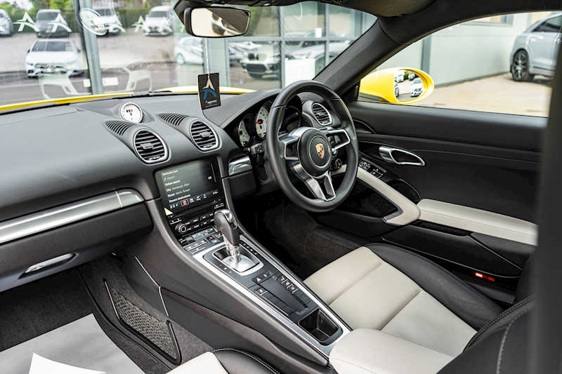 Porsche 2.5T S Coupe 2dr Petrol PDK Euro 6 (s/s) (350 ps)