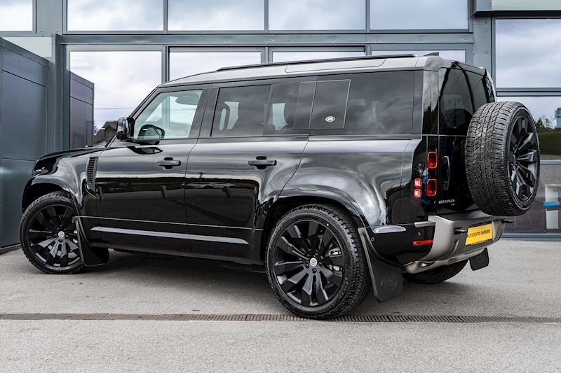 Land Rover 3.0 D300 MHEV X-Dynamic S SUV 5dr Diesel Auto 4WD Euro 6 (s/s) (300 ps)