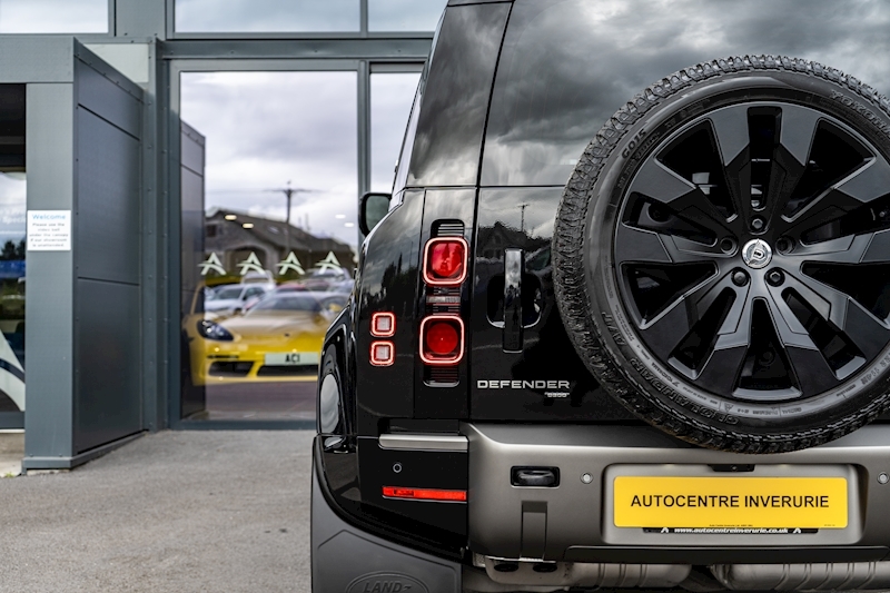 Land Rover 3.0 D300 MHEV X-Dynamic S SUV 5dr Diesel Auto 4WD Euro 6 (s/s) (300 ps)